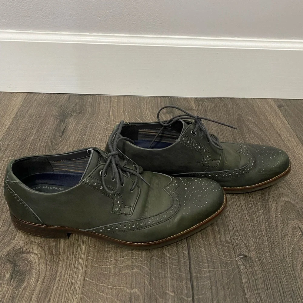 Rockport Flexible Shock Absorbing Men’s Grey Dress Shoes - Picture 2 of 4